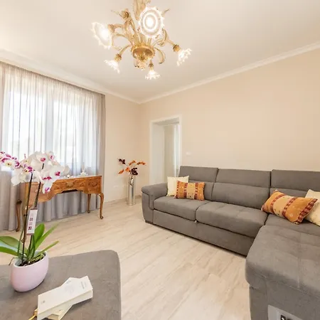 Vendégház Elena Mirabella Eclano