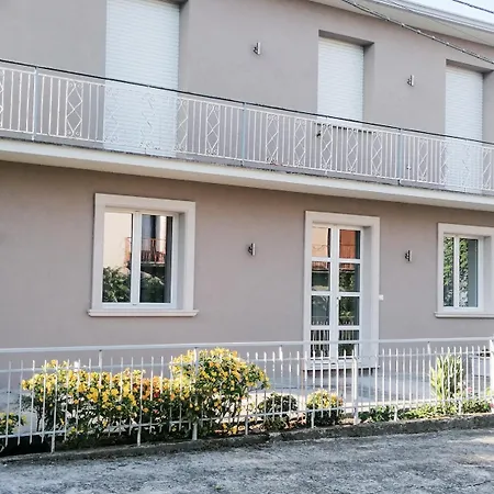 Guest house Elena *